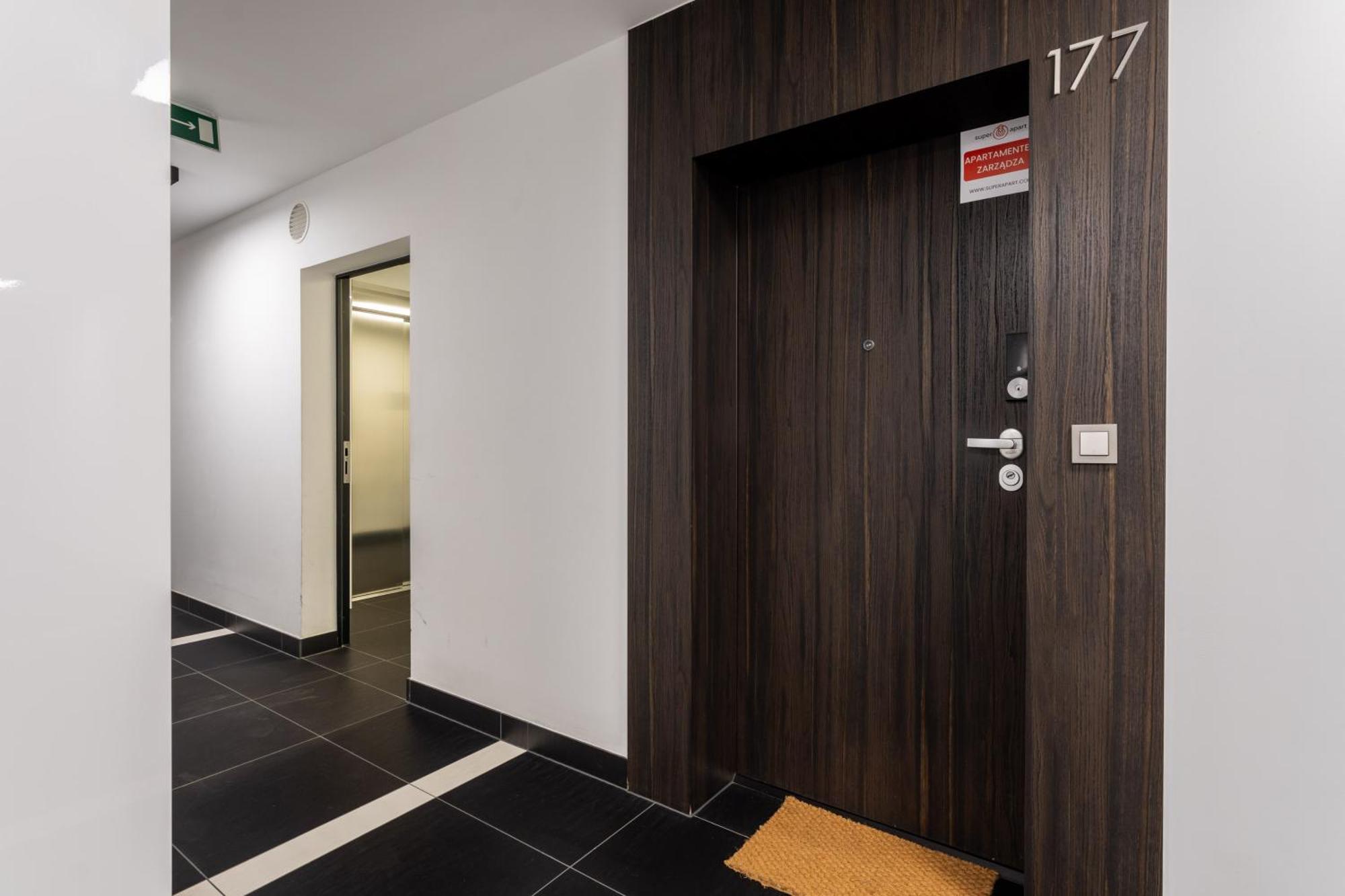 Superapart Grzybowska Apt 177 Varšava Exteriér fotografie